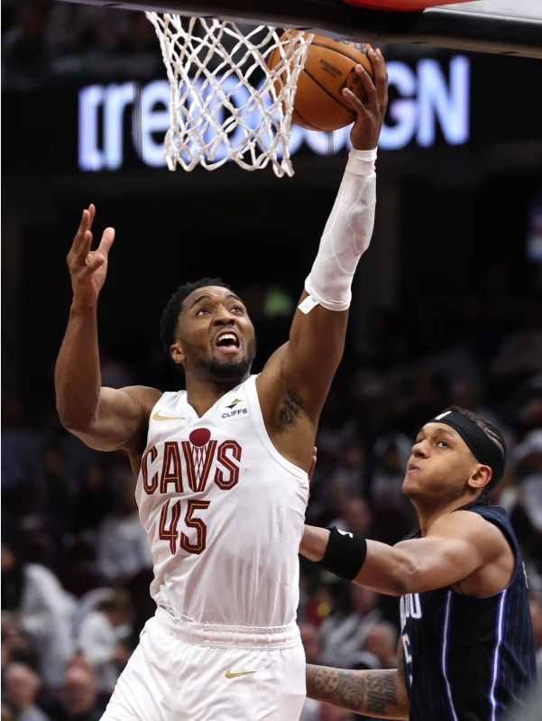 魔术横扫76人,利拉德扛起全队 魔术横扫76人,利拉德扛起全队