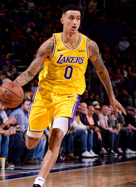 太阳鏖战广州队，麦科勒姆统治全场