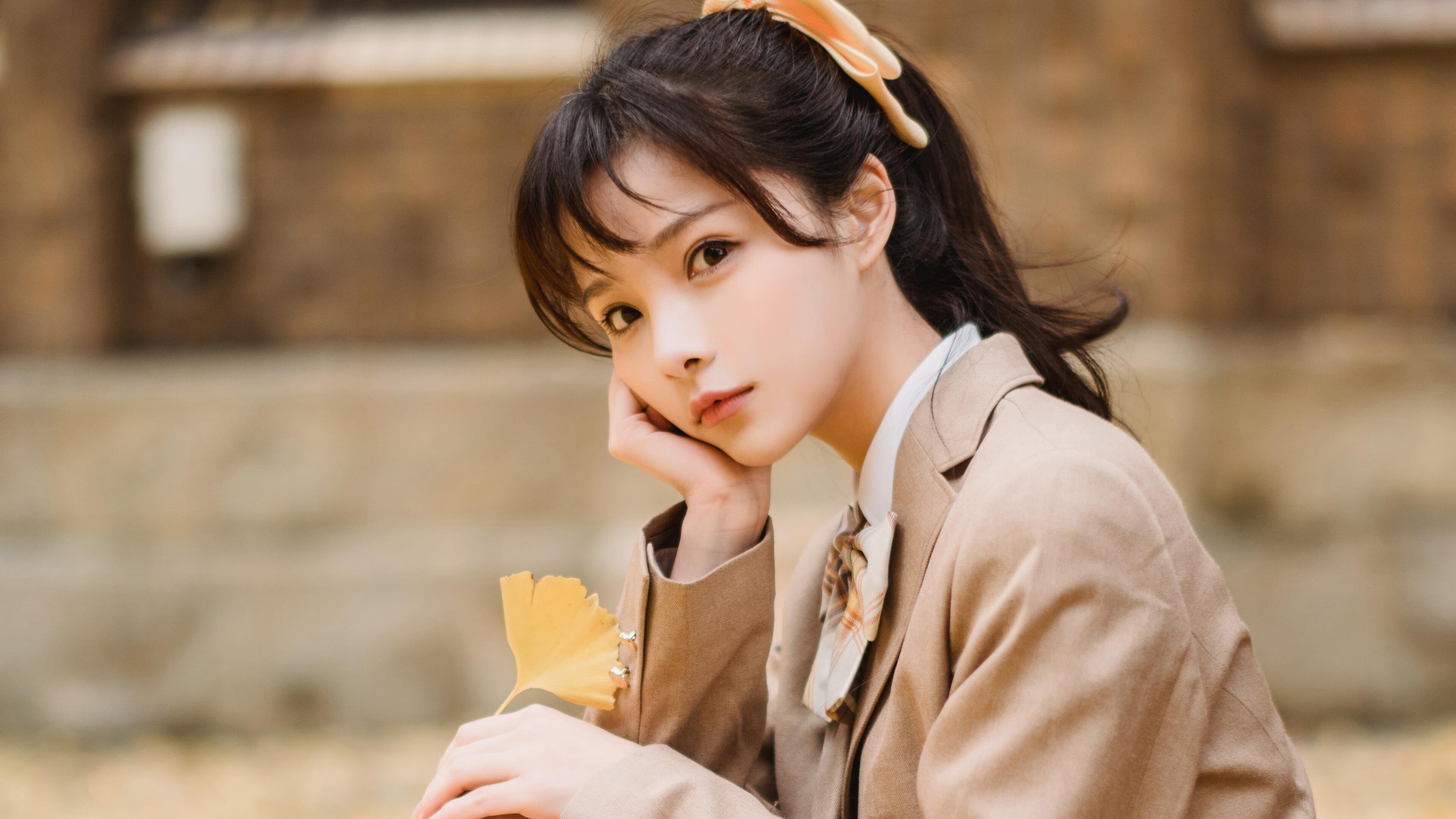 银箭与飞翼，当F1夜幕碰撞绿茵魔法