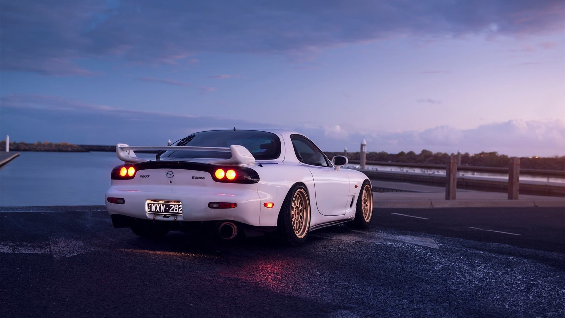 租借锋霸爆发!弗拉霍维奇双响助贝蒂斯3-0完胜AC米兰,提前终结晋级悬念