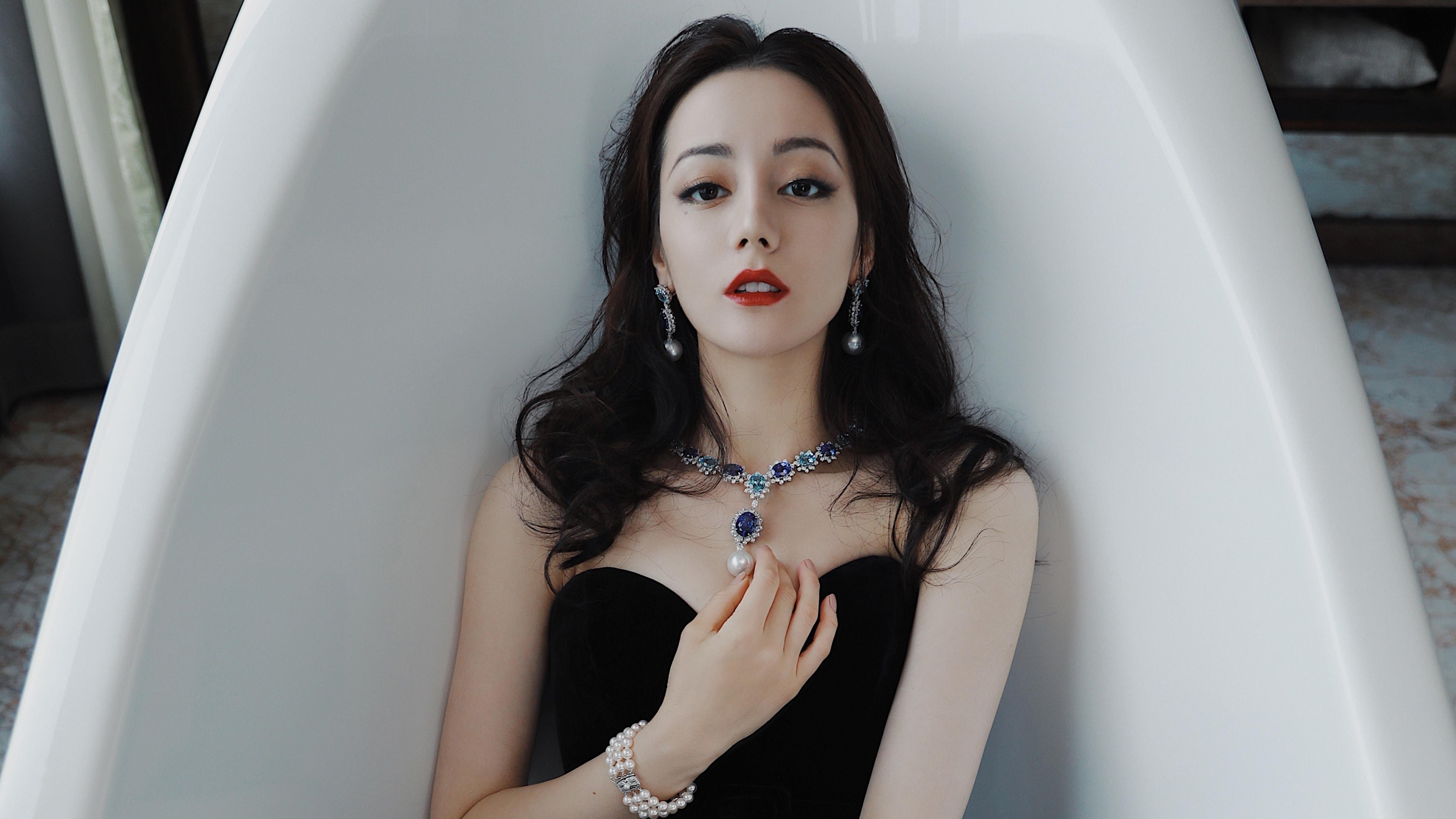 西决生死战焦点,广厦队奇迹粉碎雄鹿王朝,改写篮球史