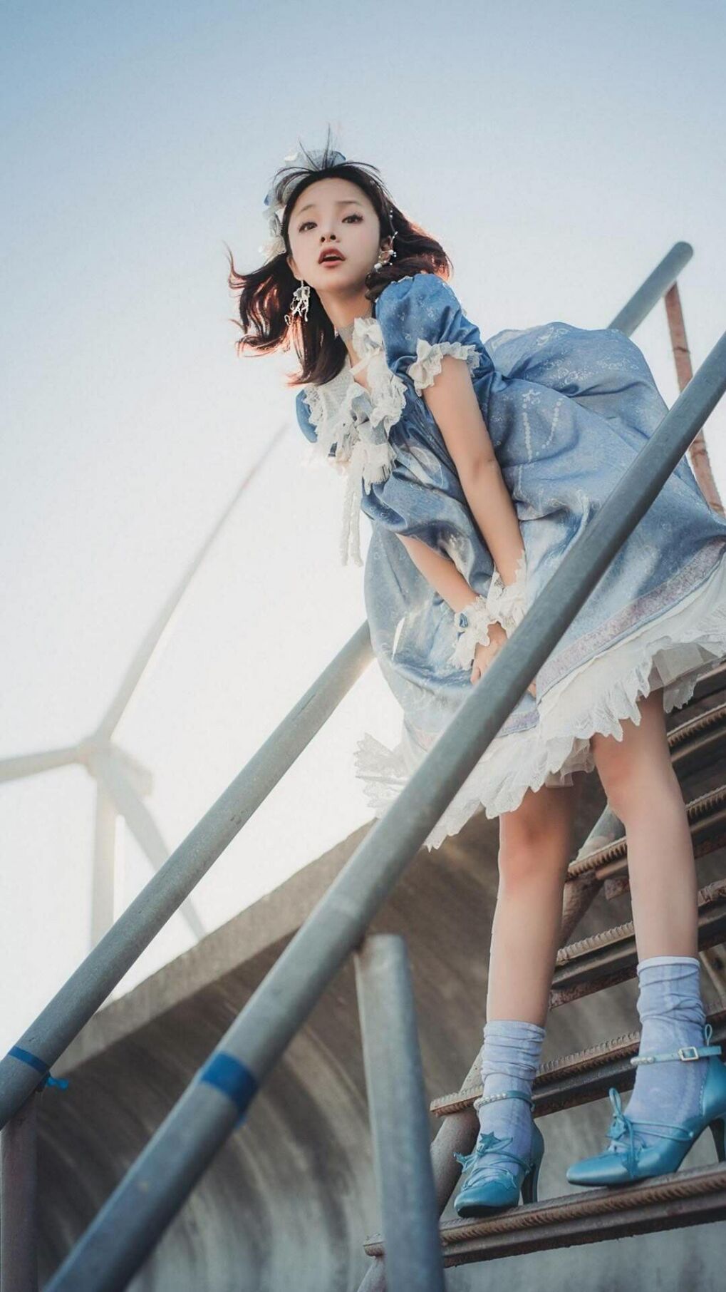 冰岛震撼马里，范戴克焦点战称王，足球世界中的冷门与统治