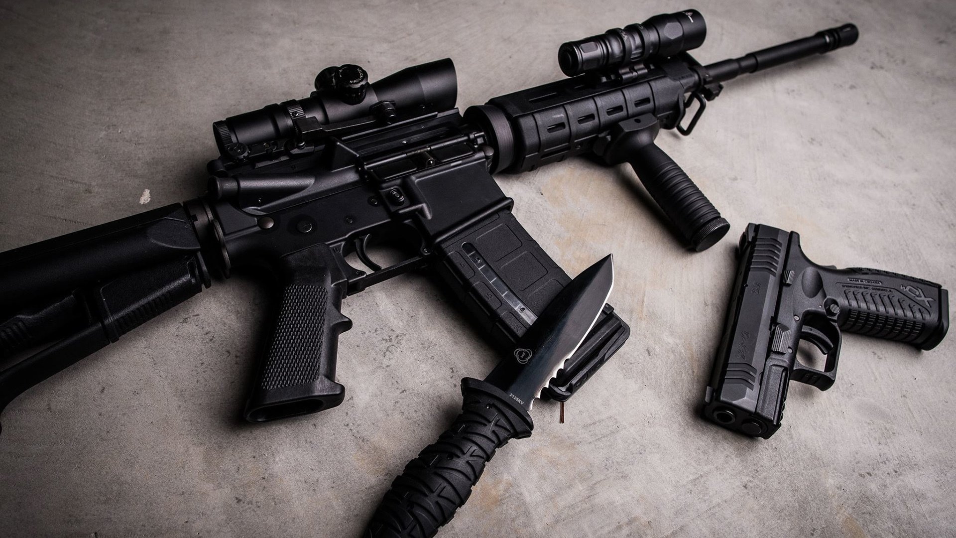 浓眉扬帆掌舵,雄鹿铁蹄踏碎鹰巢,现代篮球的节奏双城记